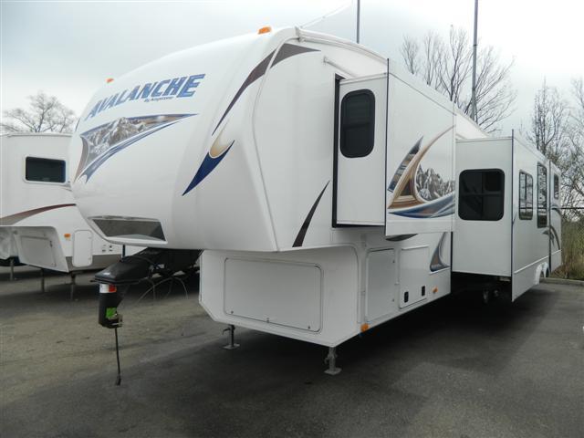 2011 Keystone Avalanche